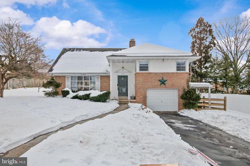 504 Kutz Ct, READING, PA, 19609-1213 | Card Image