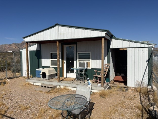 7904 W Chuar Dr, Golden Valley, AZ 86413