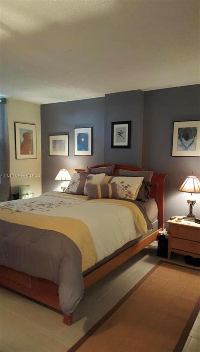 APT-2H - 113 Royal Park Dr, Condo with 2 bedrooms, 2 bathrooms and null parking in Oakland Park FL | Image 7