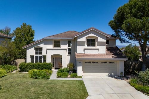 19243 Dovewood Ct, Salinas, CA, 93908-1529 | Card Image