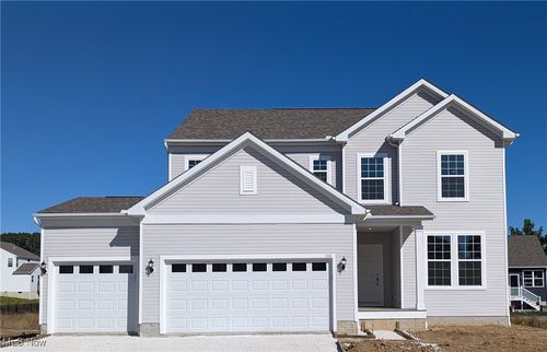 228 Country Meadow Ln, Wadsworth, OH, 44281-9104 | Card Image