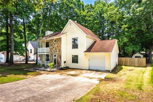 2568 Redfield Dr, Norcross, GA, 30071-4327 | Card Image