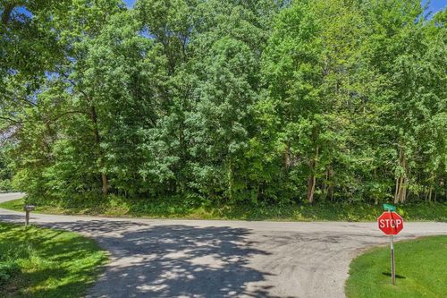 L14 Quail W Redstone Drive, La Valle, WI, 53941 | Card Image