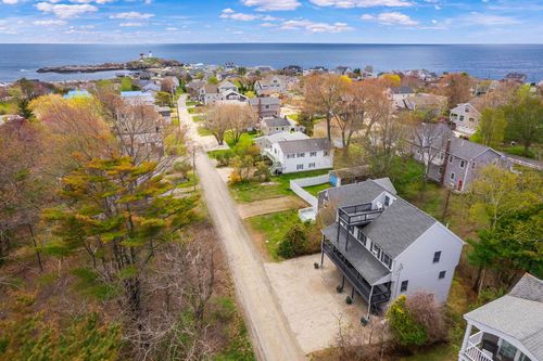 31 Highland Ave, York, ME, 03909-6815 | Card Image