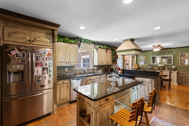 308 Old Stage Rd, House other with 4 bedrooms, 2 bathrooms and 4 parking in Mullins SC | Image 6