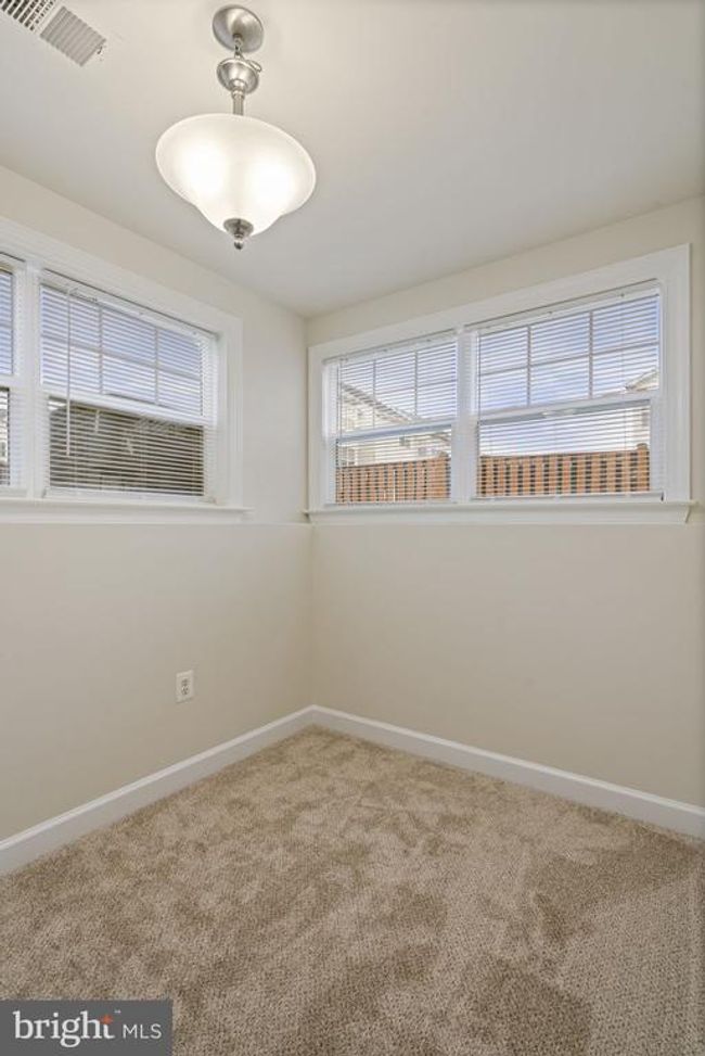 8011 Duck Pond Ter, Townhouse with 4 bedrooms, 3 bathrooms and null parking in MANASSAS VA | Image 26