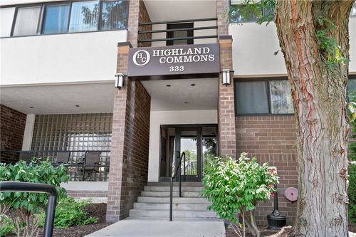 apt-304-333 S Highland Ave, Pittsburgh, PA, 15206-4279 | Card Image