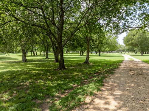 235 Country Dr, Waco, TX, 76705-6163 | Card Image