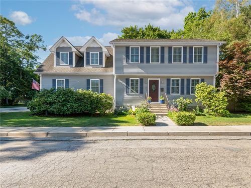 22 Aumond St, Cranston, RI, 02905-2659 | Card Image