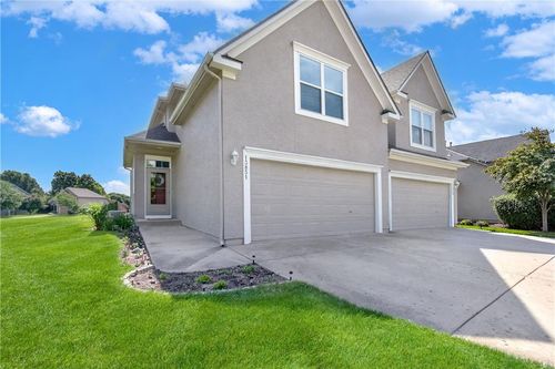 13851 S Acuff St, Olathe, KS, 66062-9790 | Card Image