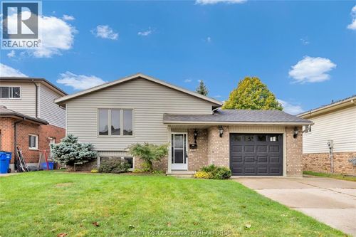 76 Monarch Dr, Chatham, ON, N7L5K9 | Card Image
