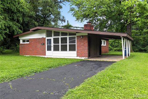 6619 Graybirch Drive, St Louis, MO, 63134 | Card Image