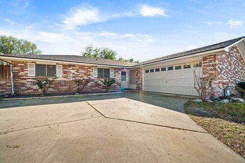 3925 Tripoli Dr, Corpus Christi, TX, 78415-3348 | Card Image