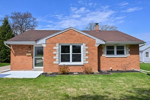 2935 S 67th Street, Milwaukee, WI, 53219 | Card Image