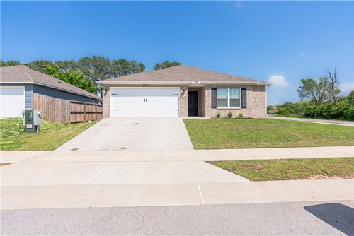 3715 S 1st Pl, Rogers, AR, 72758-4304 | Card Image