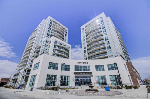 1702-2150 Lawrence Ave E, Scarborough, ON, M1R3A7 | Card Image