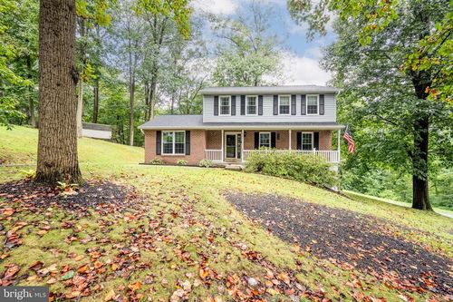 2997 Regal Oak Dr, Manchester, MD, 21102-1841 | Card Image