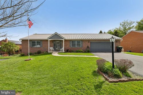 640 Cornell Ave, HAGERSTOWN, MD, 21742-4500 | Card Image