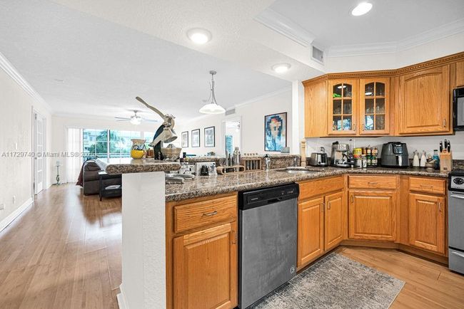 APT-703 - 1501 E Broward Blvd, Condo with 3 bedrooms, 2 bathrooms and null parking in Fort Lauderdale FL | Image 30
