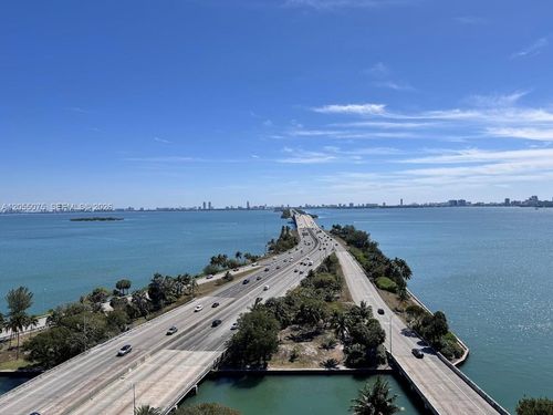 1205-601 Ne 36th St, Miami, FL, 33137-3914 | Card Image