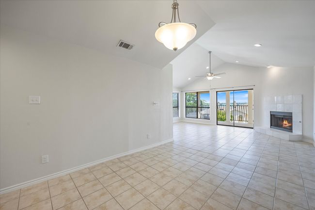 5709 Southern Cross Dr, Townhouse with 3 bedrooms, 3 bathrooms and null parking in Rockwall TX | Image 15