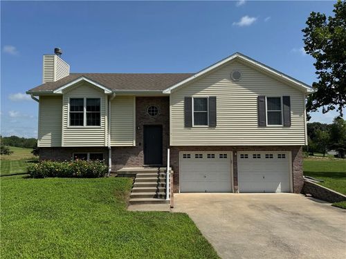 103 Sw 95th Rd, Warrensburg, MO, 64093-8160 | Card Image