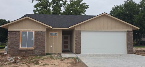 213 Tomahawk, Clearwater, KS, 67026-9237 | Card Image