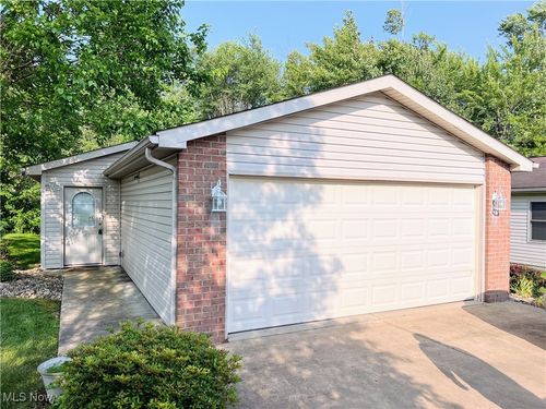 408 Orchard Dr, Leetonia, OH, 44431-9700 | Card Image