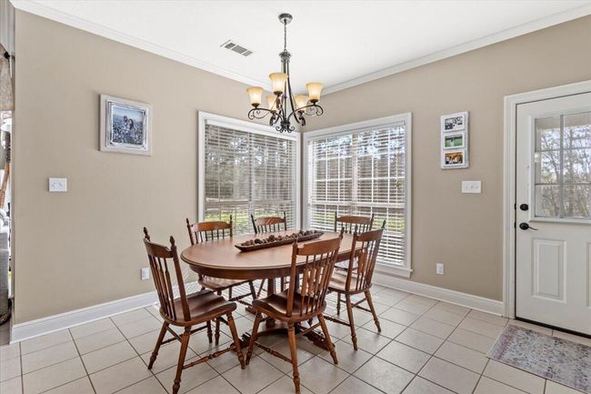 12-Dining | Image 12