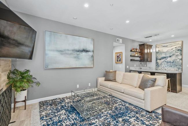 1301 - 5845 Friars Rd, Condo with 3 bedrooms, 2 bathrooms and 2 parking in San Diego CA | Image 22