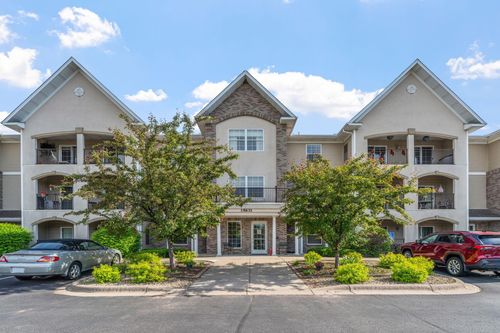 3-202-15631 Linnet St Nw, Andover, MN, 55304-4841 | Card Image
