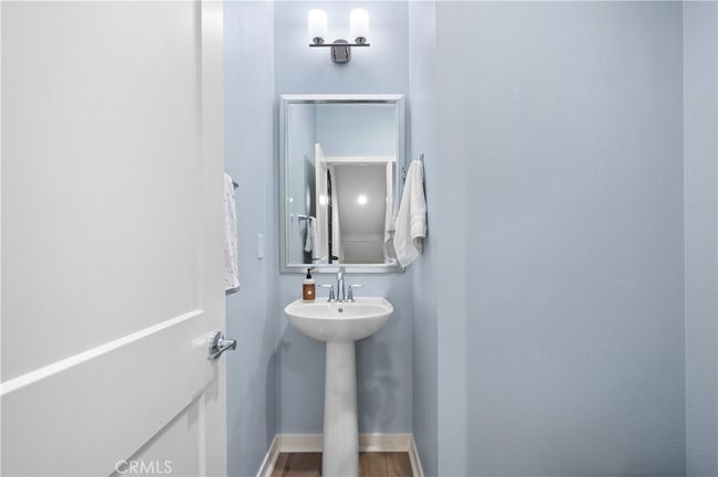407 Coyote Pass, Condo with 3 bedrooms, 4 bathrooms and 2 parking in Lake Forest CA | Image 24