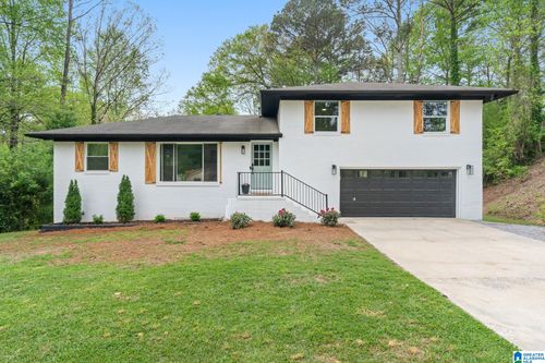 3531 W Lakeside Dr, Vestavia, AL, 35243-1923 | Card Image