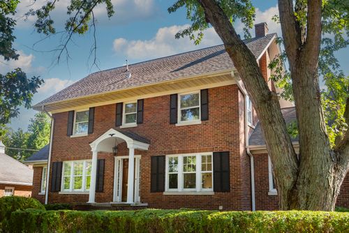 518 W Cossitt Ave, La Grange, IL, 60525-2230 | Card Image