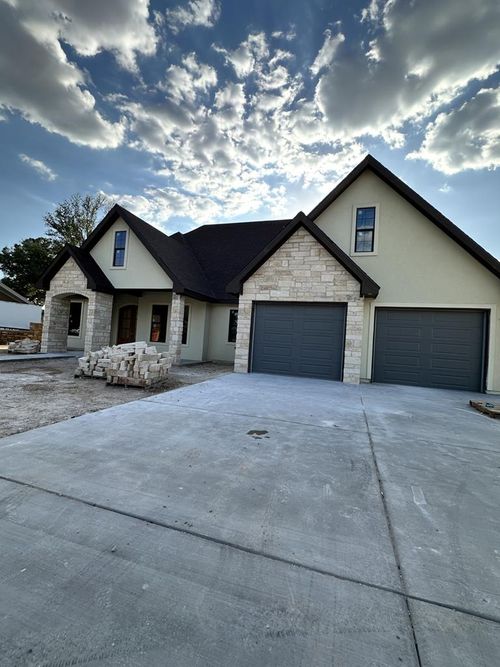 2003 Sunset St, Fort Stockton, TX, 79735-2520 | Card Image