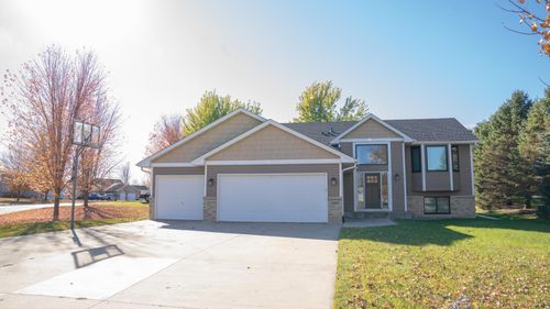 1048 Prairie Ridge Ln, Lester Prairie, MN, 55354-7985 | Card Image