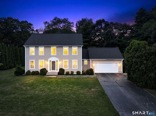 52 Timber Ridge Dr, Pawcatuck, CT, 06379-1256 | Card Image