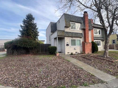 2532 Beaufort Ct, Fairfield, CA, 94533-1615 | Card Image