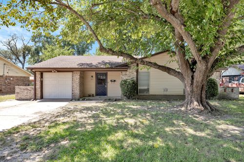 205 Collins Dr, Terrell, TX, 75160-1403 | Card Image