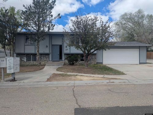 602 Midway St, Rock Springs, WY, 82901-4713 | Card Image