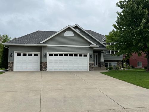 235 Summerset Ln Se, Hutchinson, MN, 55350-2478 | Card Image