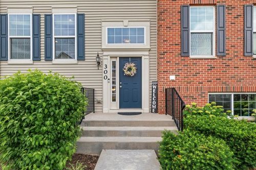 300 Lionel Dr, Grayslake, IL, 60030-2758 | Card Image