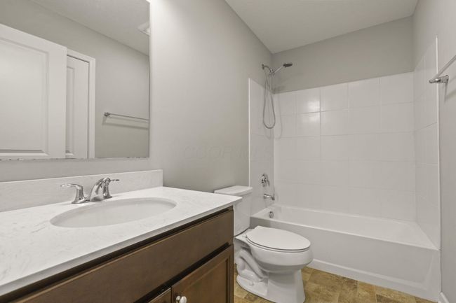 709 Salisbury St, House other with 3 bedrooms, 2 bathrooms and null parking in Pickerington OH | Image 33