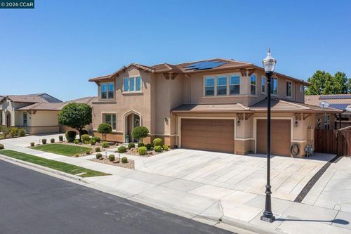 449 Avondale Ct, Brentwood, CA, 94513-2424 | Card Image