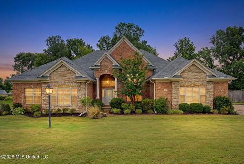704 Shadow View Drive, Hernando, MS, 38632 | Card Image