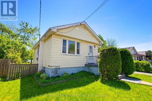 257 W 2nd St, Hamilton, ON, L9C3G6 | Card Image