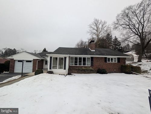 910 4th St, NEW CUMBERLAND, PA, 17070-1810 | Card Image