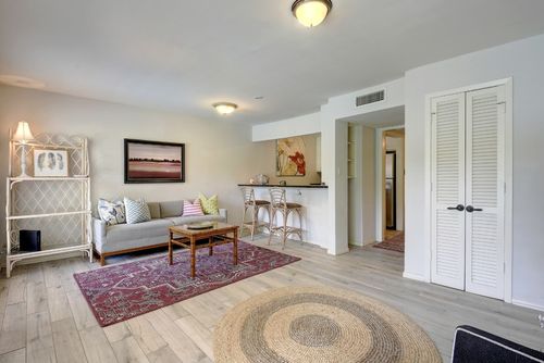 apt-117-1210 Windsor Rd, Austin, TX, 78703-4190 | Card Image