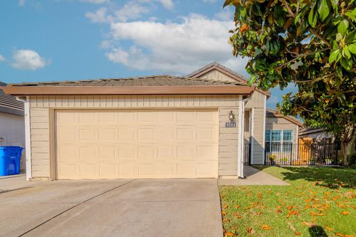 8583 Black Kite Dr, Elk Grove, CA, 95624-1217 | Card Image
