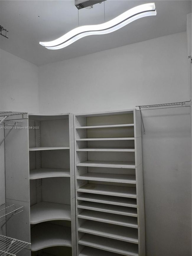 UNIT-35 - 545 Sw 18 Th Ave, Townhouse with 3 bedrooms, 3 bathrooms and null parking in Fort Lauderdale FL | Image 31